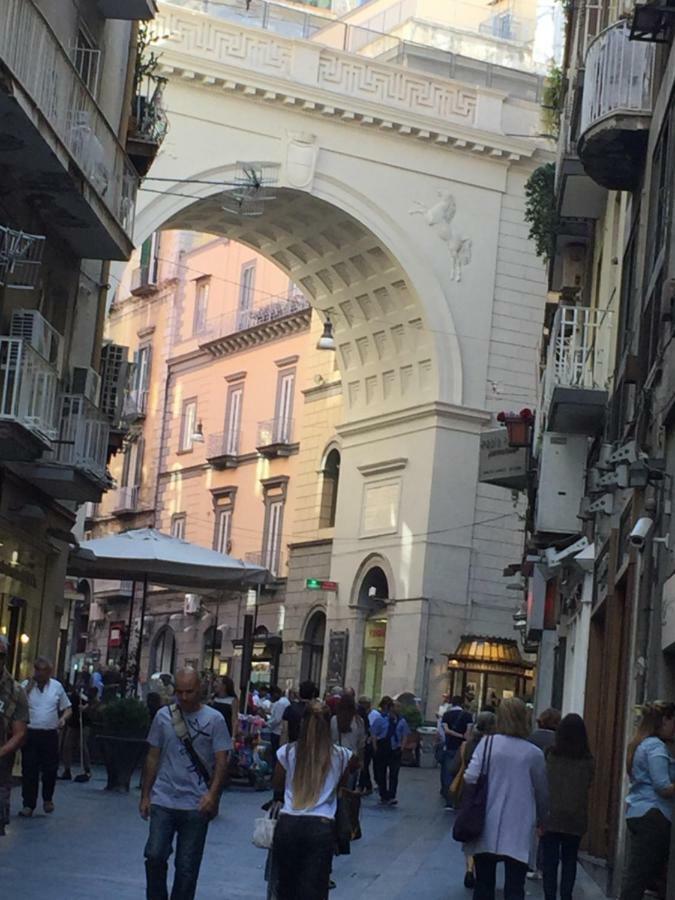 Appartamentino 116 Via Chiaia Nápoly Kültér fotó