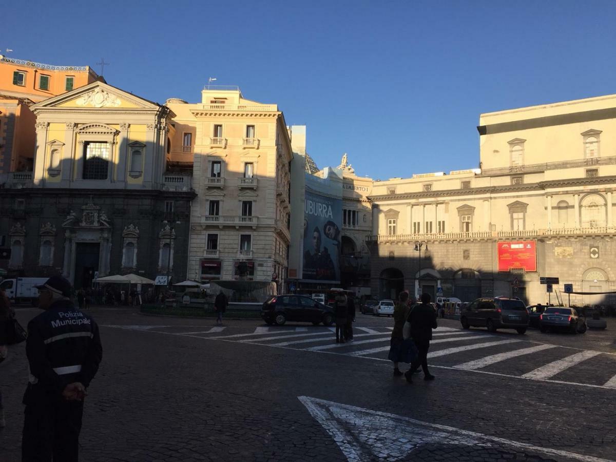 Appartamentino 116 Via Chiaia Nápoly Kültér fotó